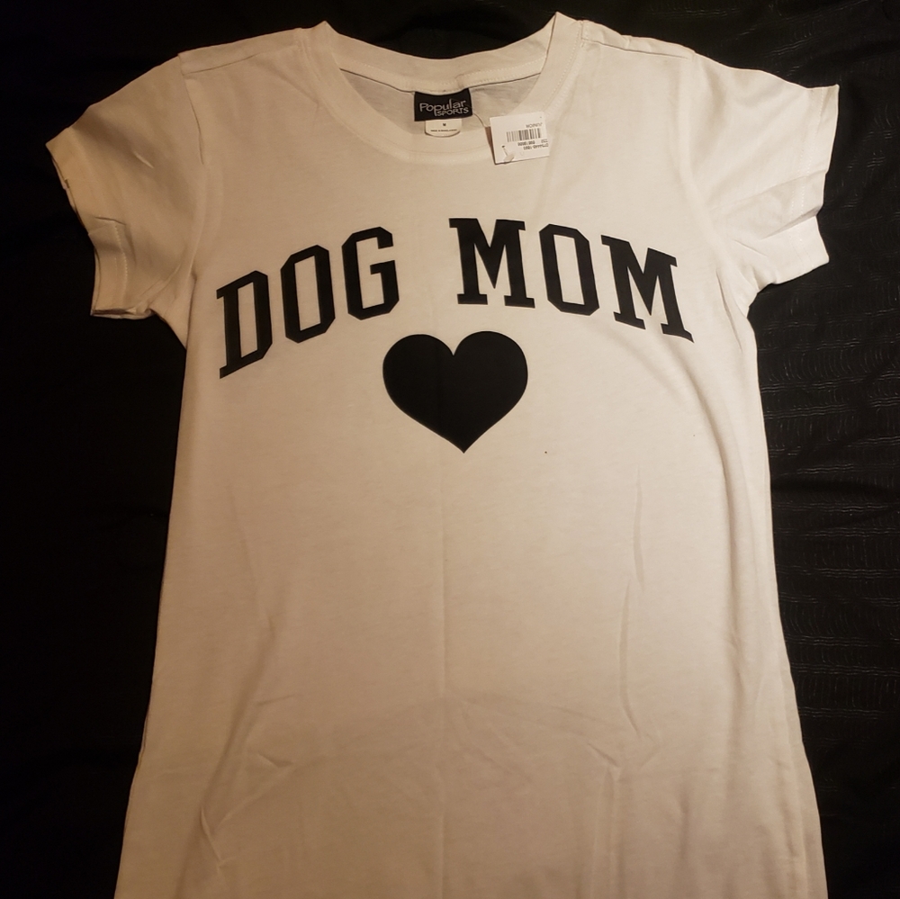 NWT Dog mom tshirt
